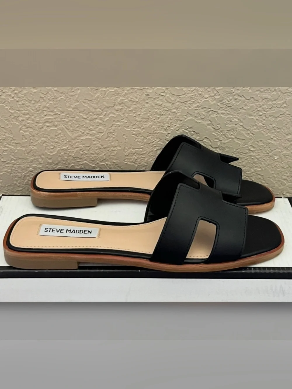 Steve Madden Hadyn Women’s Black Color Sandals Size-7.5